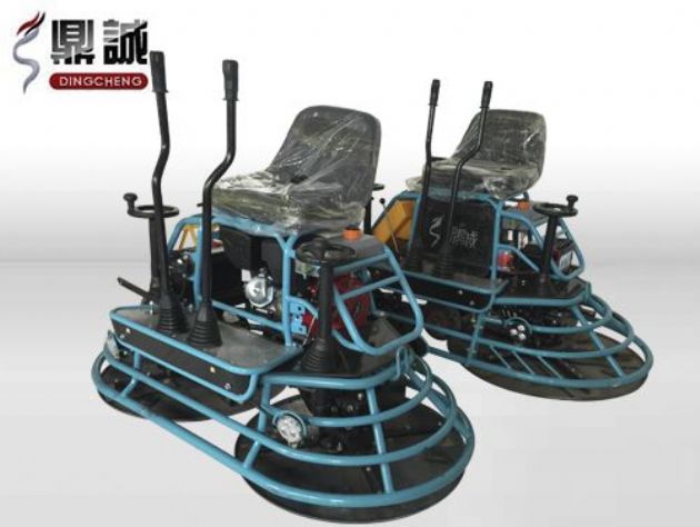 點(diǎn)擊查看詳細(xì)信息<br>標(biāo)題：雙盤(pán)駕駛式抹光機(jī) 閱讀次數(shù)：13129