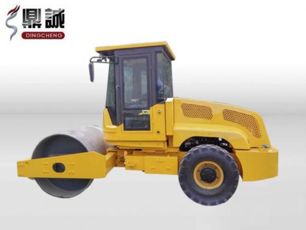 點(diǎn)擊查看詳細(xì)信息<br>標(biāo)題：6噸單鋼輪振動(dòng)壓路機(jī) 閱讀次數(shù)：13808