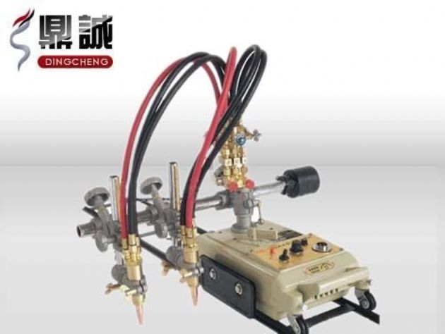 點擊查看詳細信息<br>標題：雙頭多頭火焰切割機 閱讀次數(shù)：4936