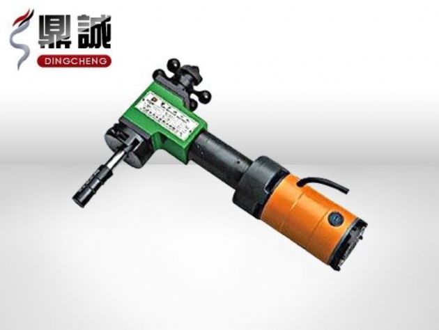 點擊查看詳細信息<br>標題：T型內(nèi)漲式管子坡口機 閱讀次數(shù)：4944