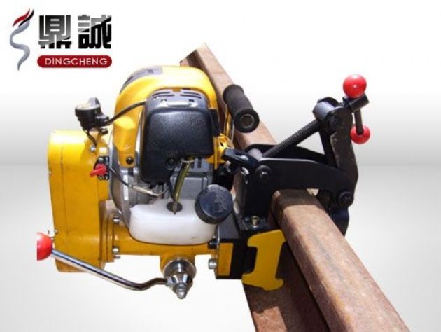 點擊查看詳細(xì)信息<br>標(biāo)題：內(nèi)燃鋼軌鉆孔機 閱讀次數(shù)：5001