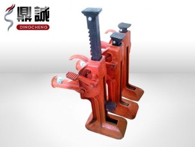 點擊查看詳細信息<br>標題：齒條式起道機 閱讀次數：4580