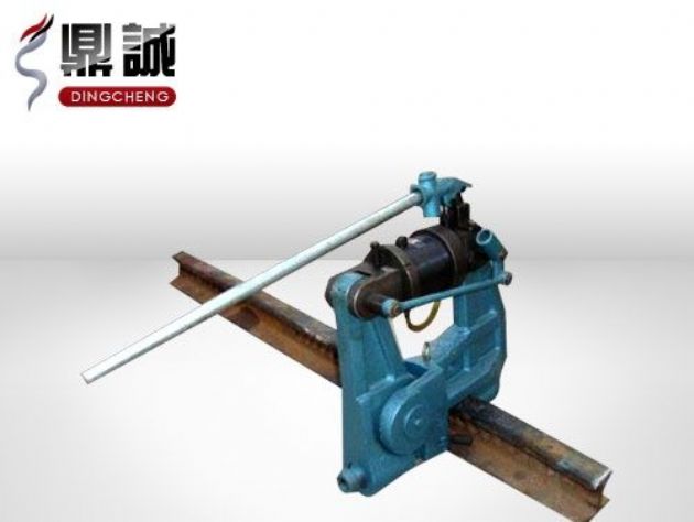 點(diǎn)擊查看詳細(xì)信息<br>標(biāo)題：液壓鋼軌擠孔機(jī) 閱讀次數(shù)：4757